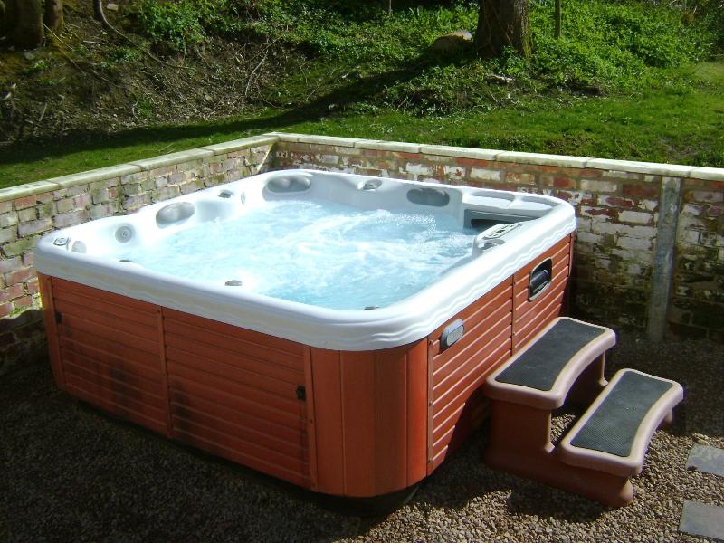 Lodge-vasca con acqua calda-Jets